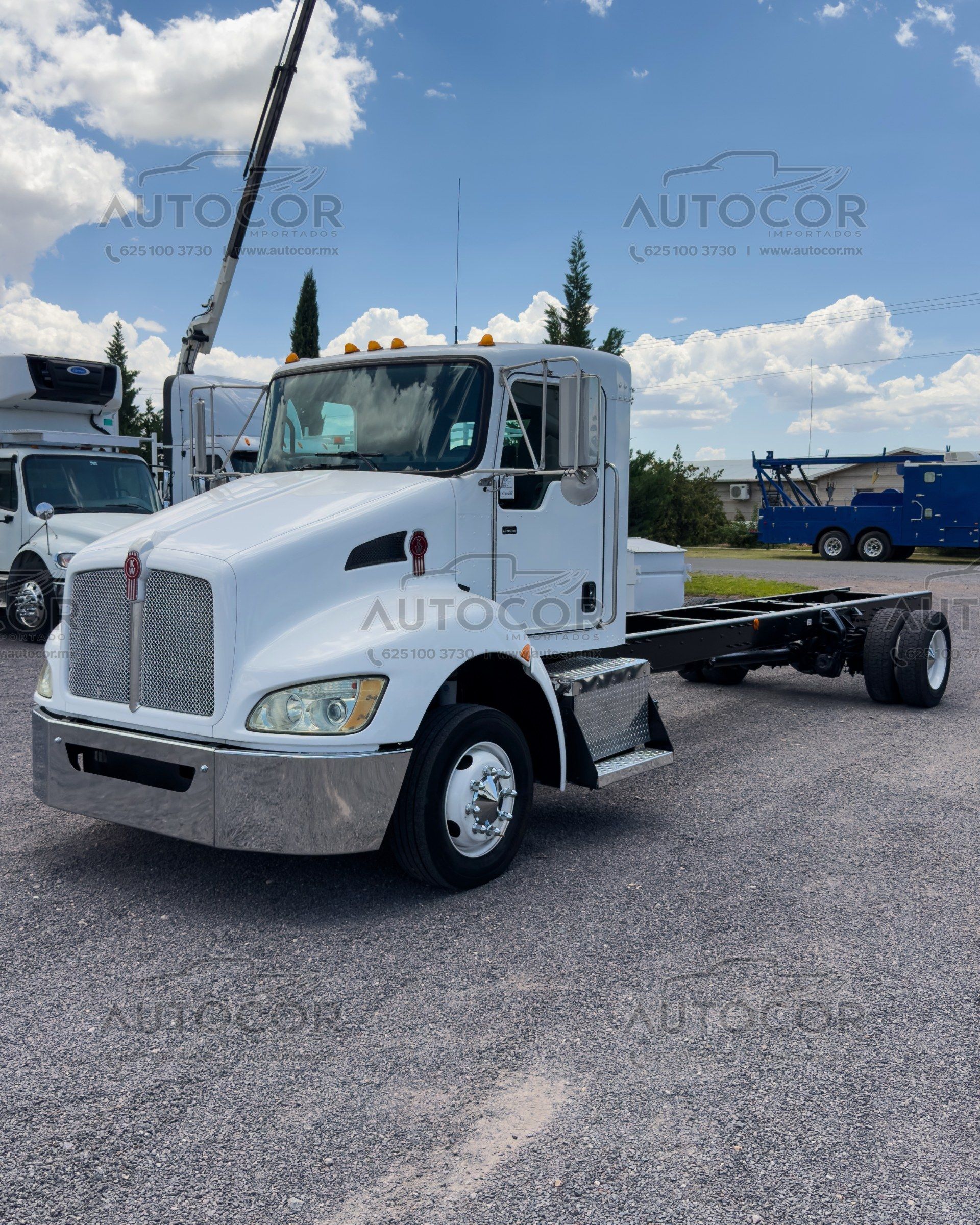 Kenworth T270