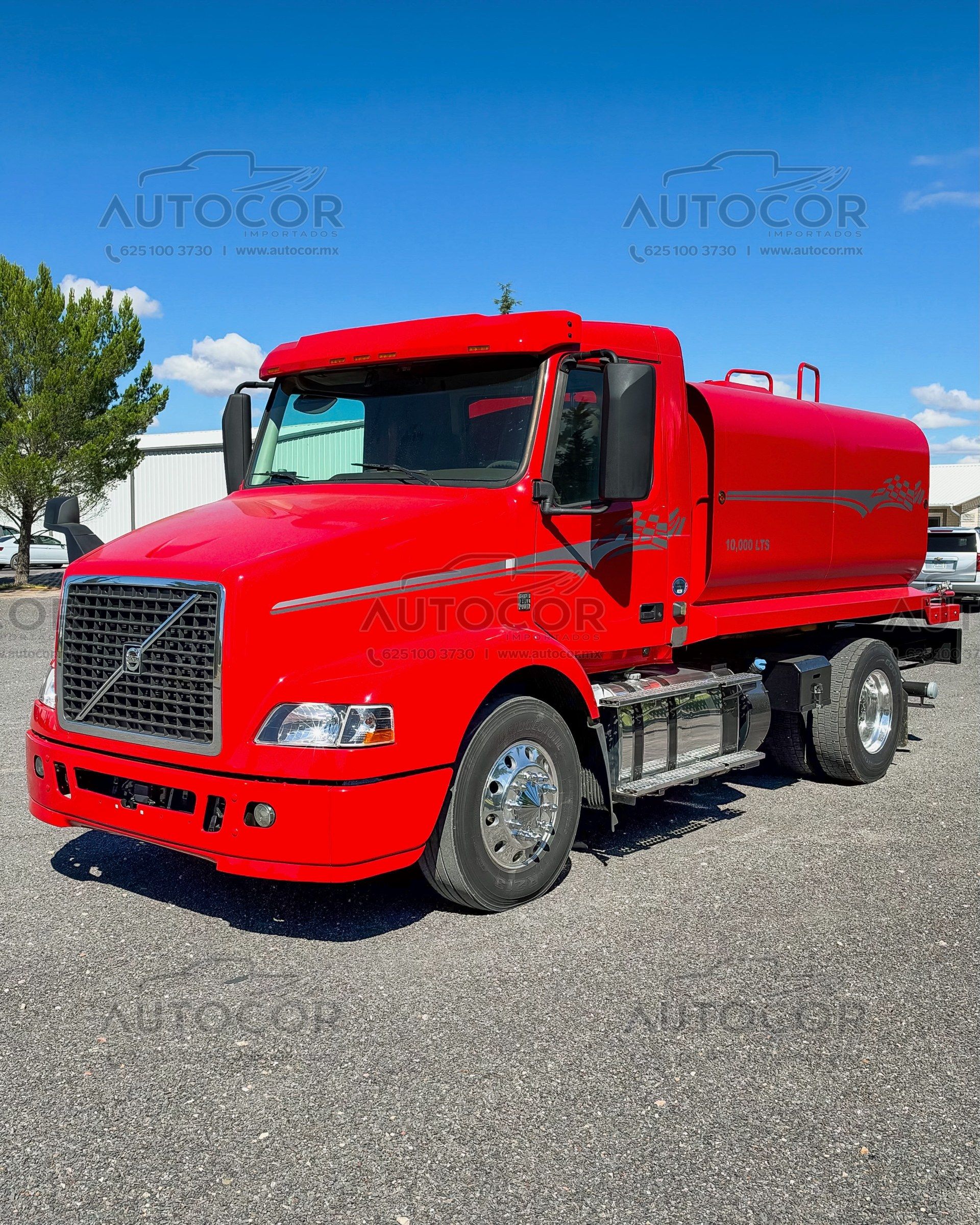Volvo Daycab