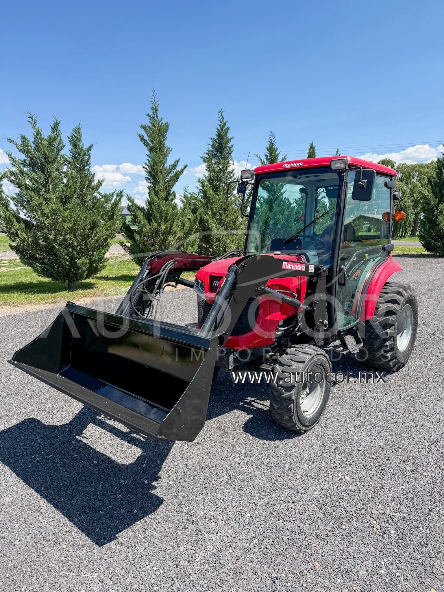 Mahindra Tractor