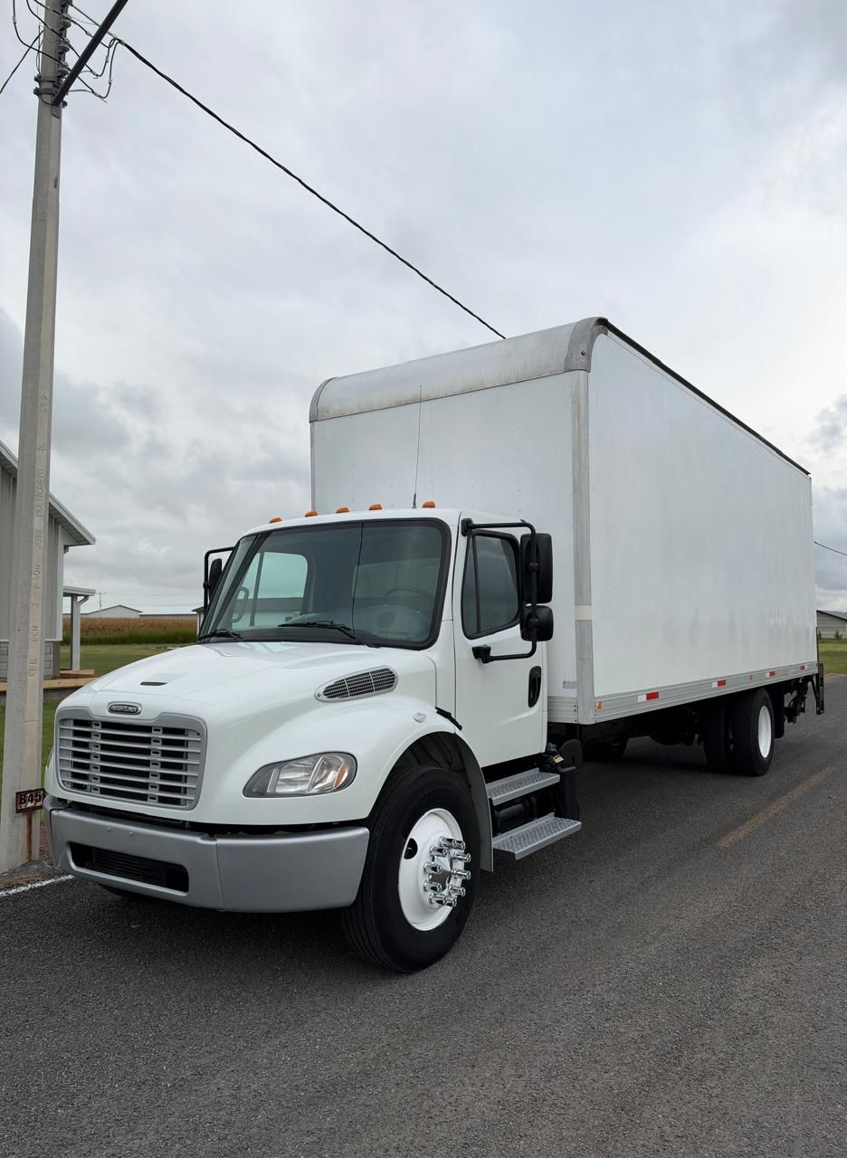 Freightliner M2 106